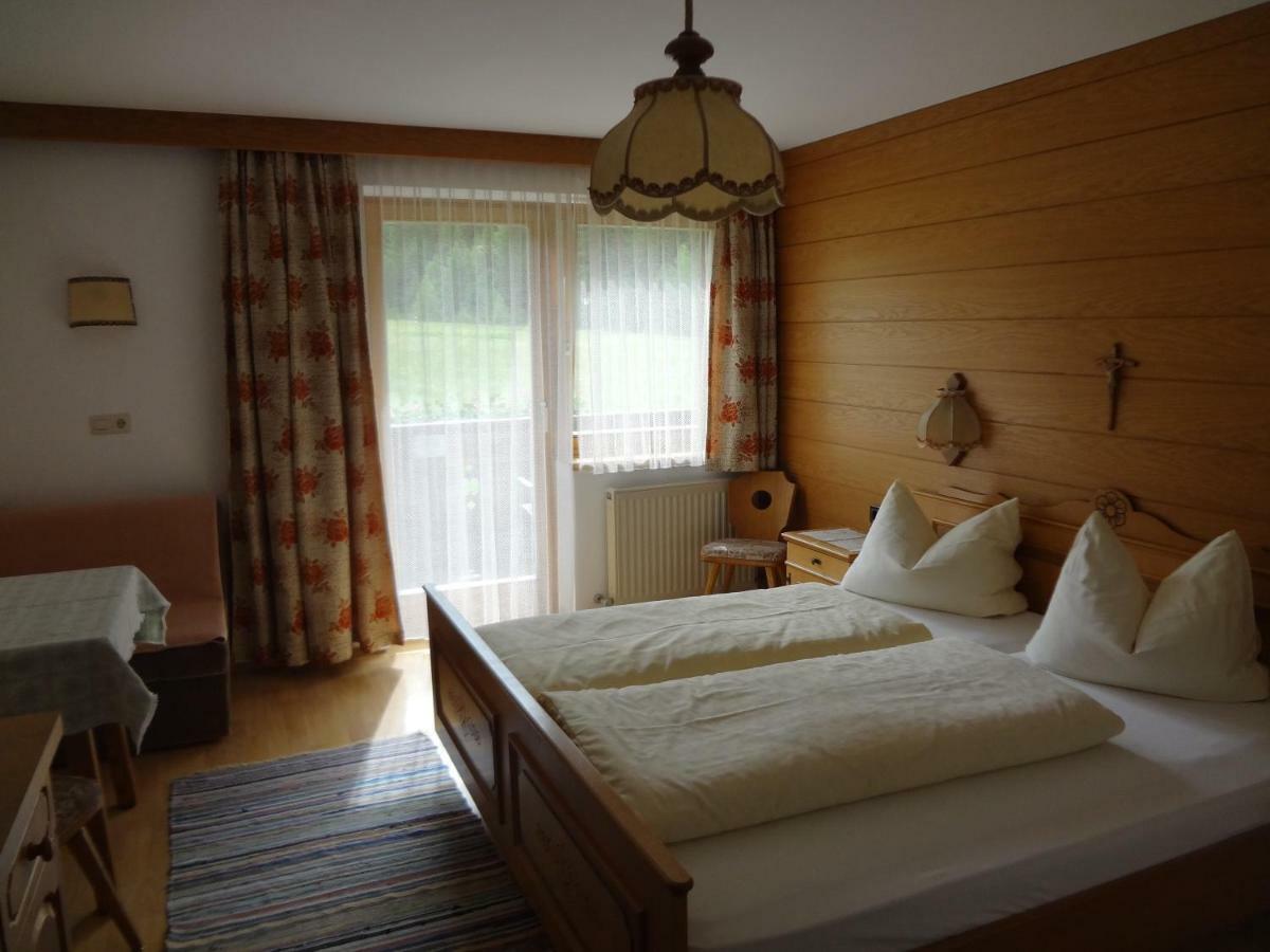 Haus Bergheimat Hotell Kals-am Großglockner Exteriör bild