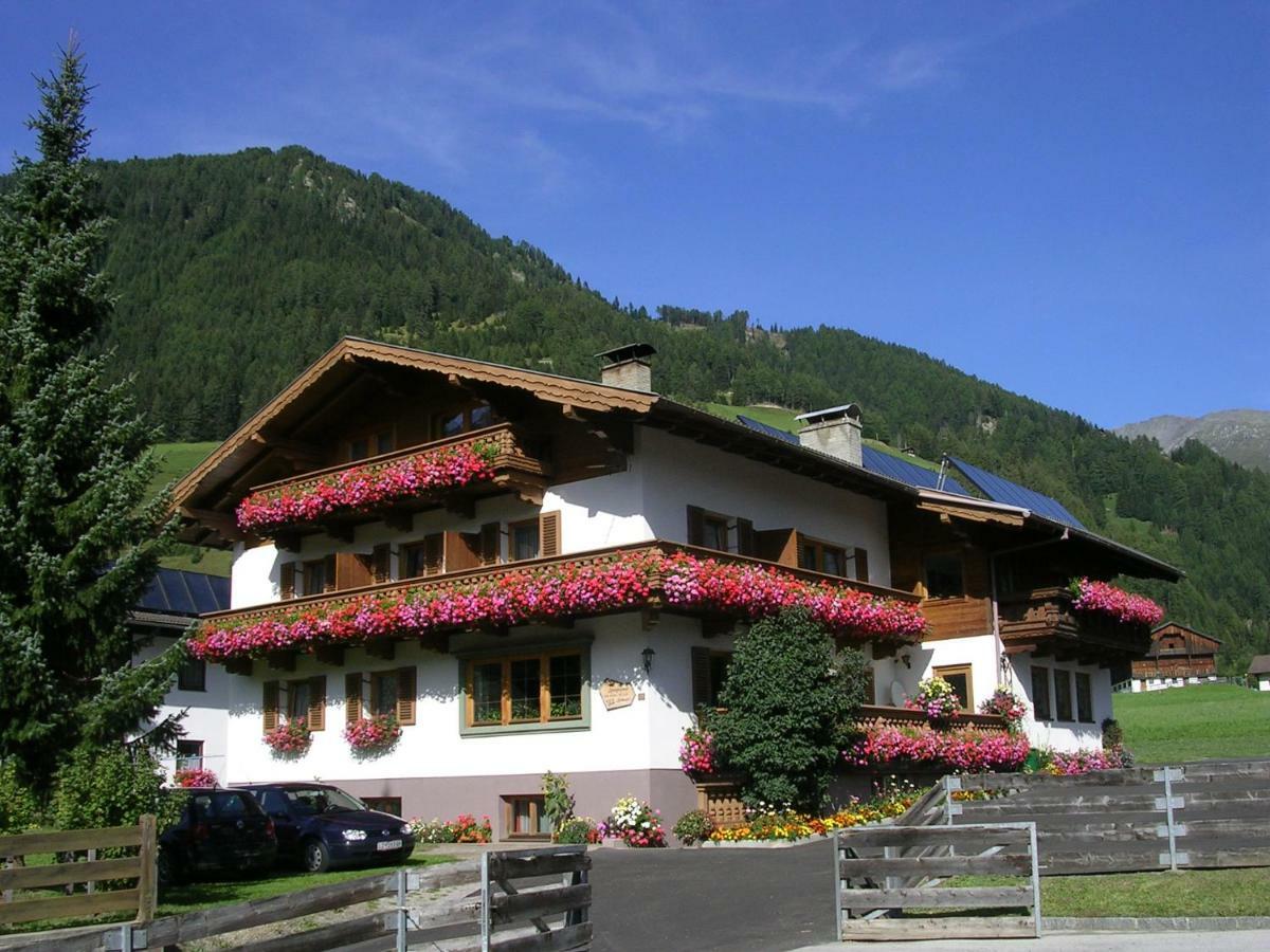 Haus Bergheimat Hotell Kals-am Großglockner Exteriör bild